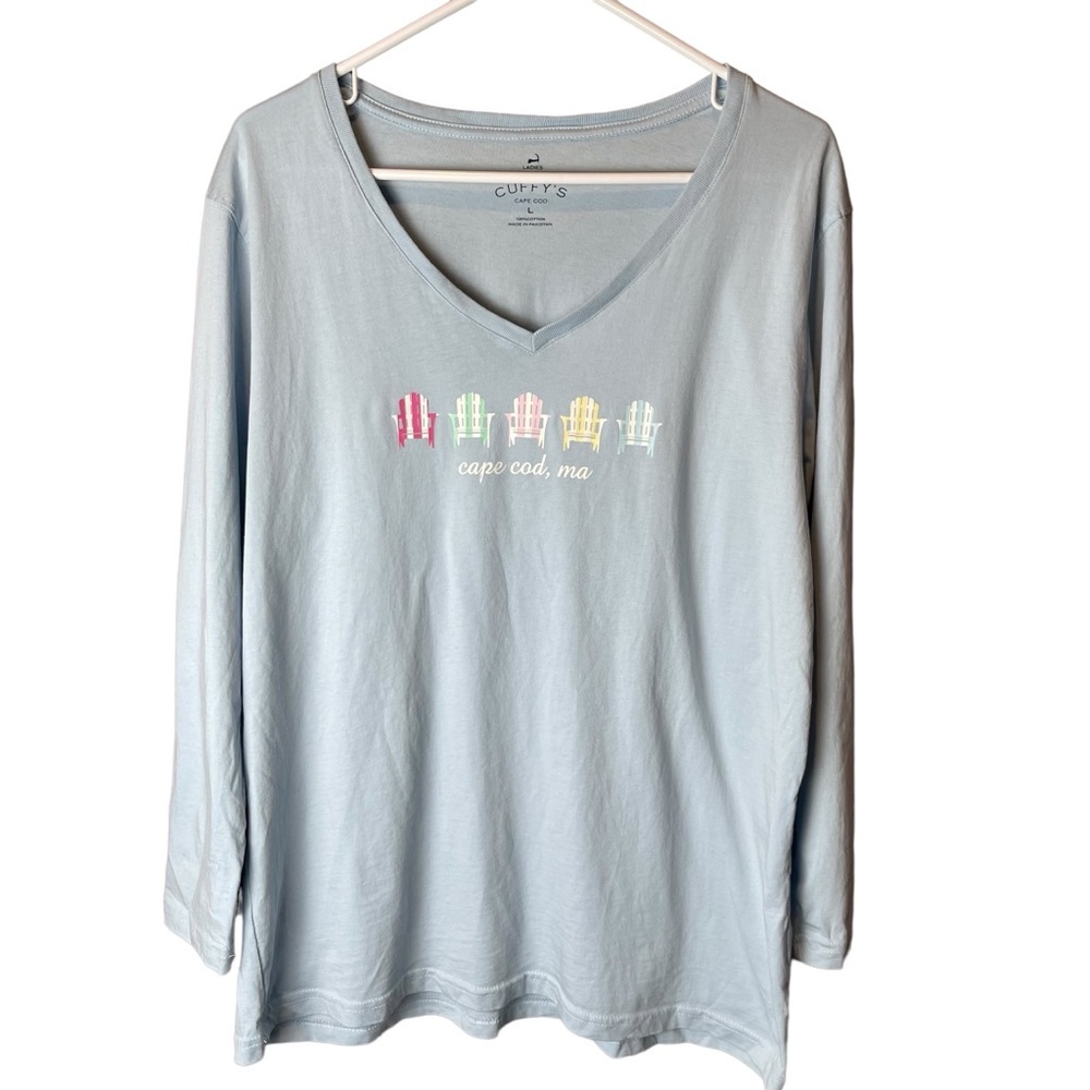 Cuffy’s Cape Cod Women’s V-Neck T-Shirt Beach Chairs L